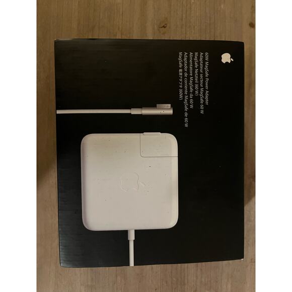 Apple Mac Book 60W Mag Safe Power Adapter - Picture 4 of 7
